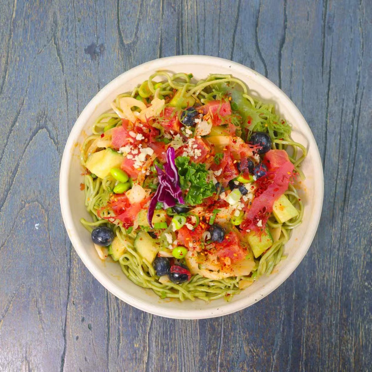 Tuna Lover signature poke bowl